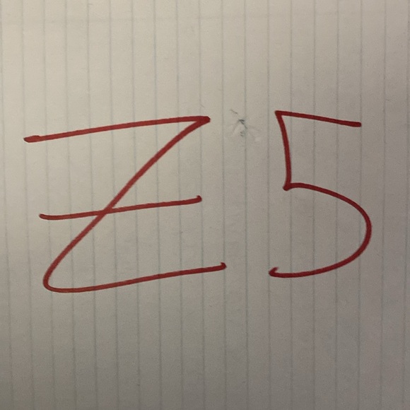 Under Armour sweatshirt size YMD. Approximately 21 inches long. Nice condition - Picture 7 of 7